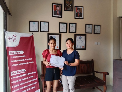 Reeva Bali Spa School Student